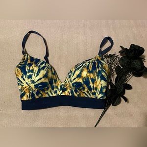 PINK Victoria’s Secret bra.